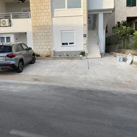 Apartmán With A Parking Space - 19795 *